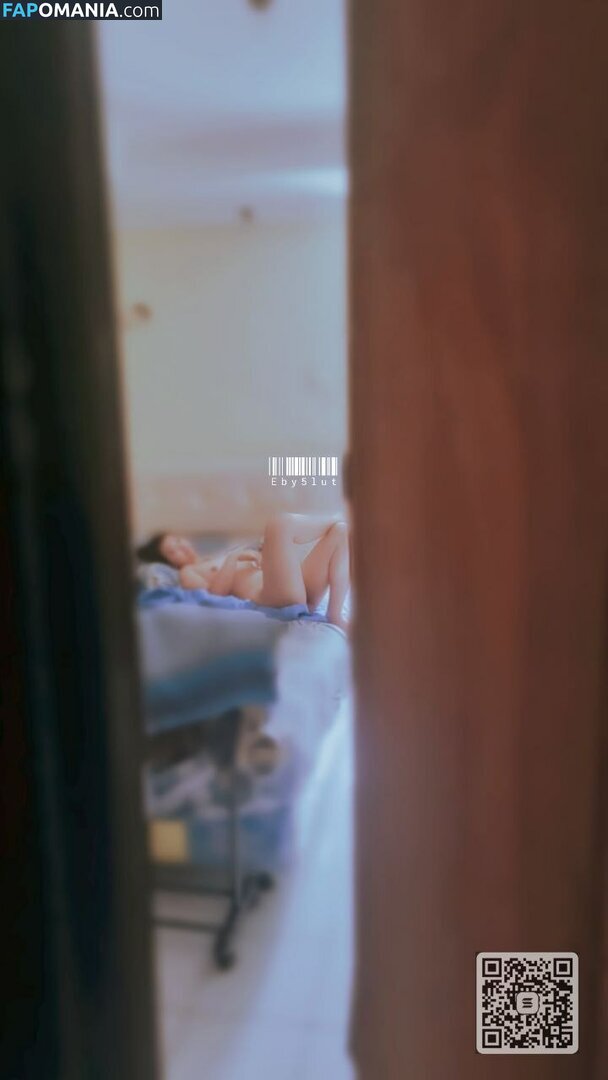 Eby Sarasvati / Eby5lut / EbySarasvati Nudo OnlyFans  Foto trapelata #20