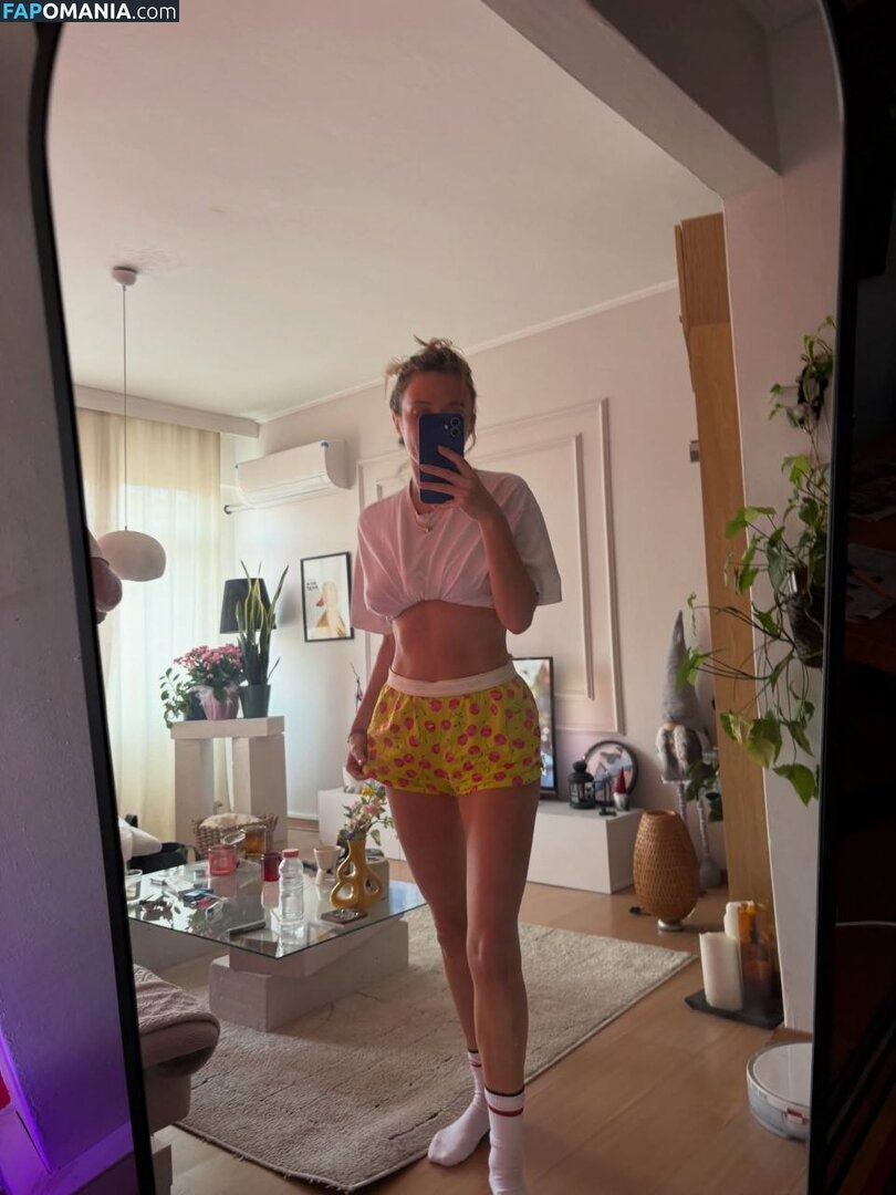 1ecemkaravus / Ecem Karavus / ecmkrvs / https: Nudo OnlyFans  Foto trapelata #12