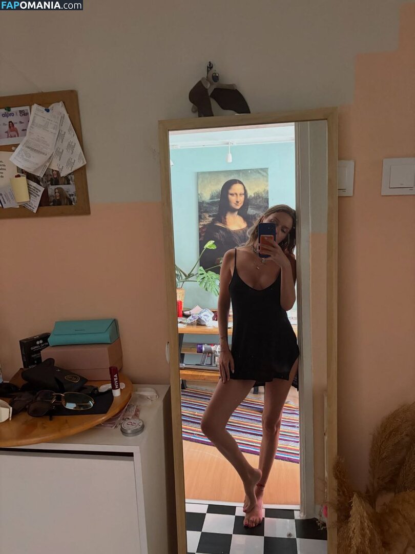 1ecemkaravus / Ecem Karavus / ecmkrvs / https: Nudo OnlyFans  Foto trapelata #18