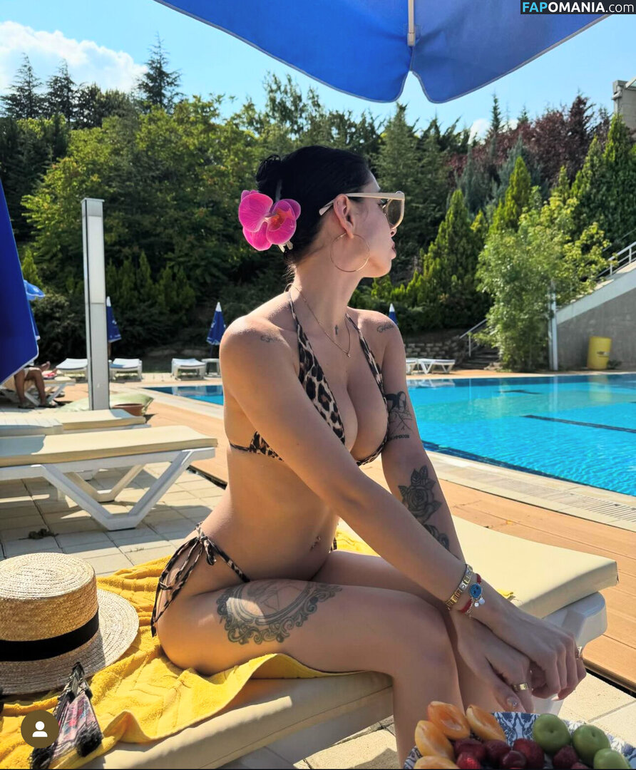 Edibe Bereket / Madamelyax Nudo OnlyFans  Foto trapelata #6