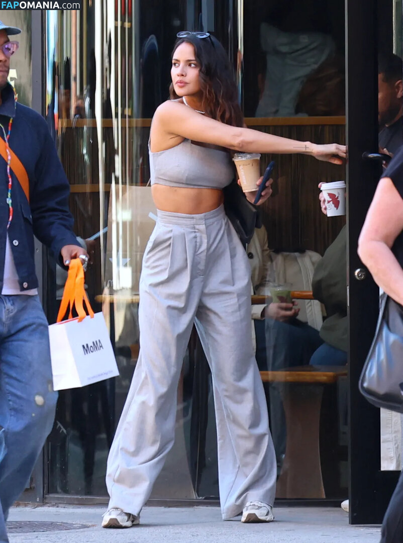 Eiza Gonzalez / eizagonzalez / eizamusica / elisagonz / https: Nudo OnlyFans  Foto trapelata #1027