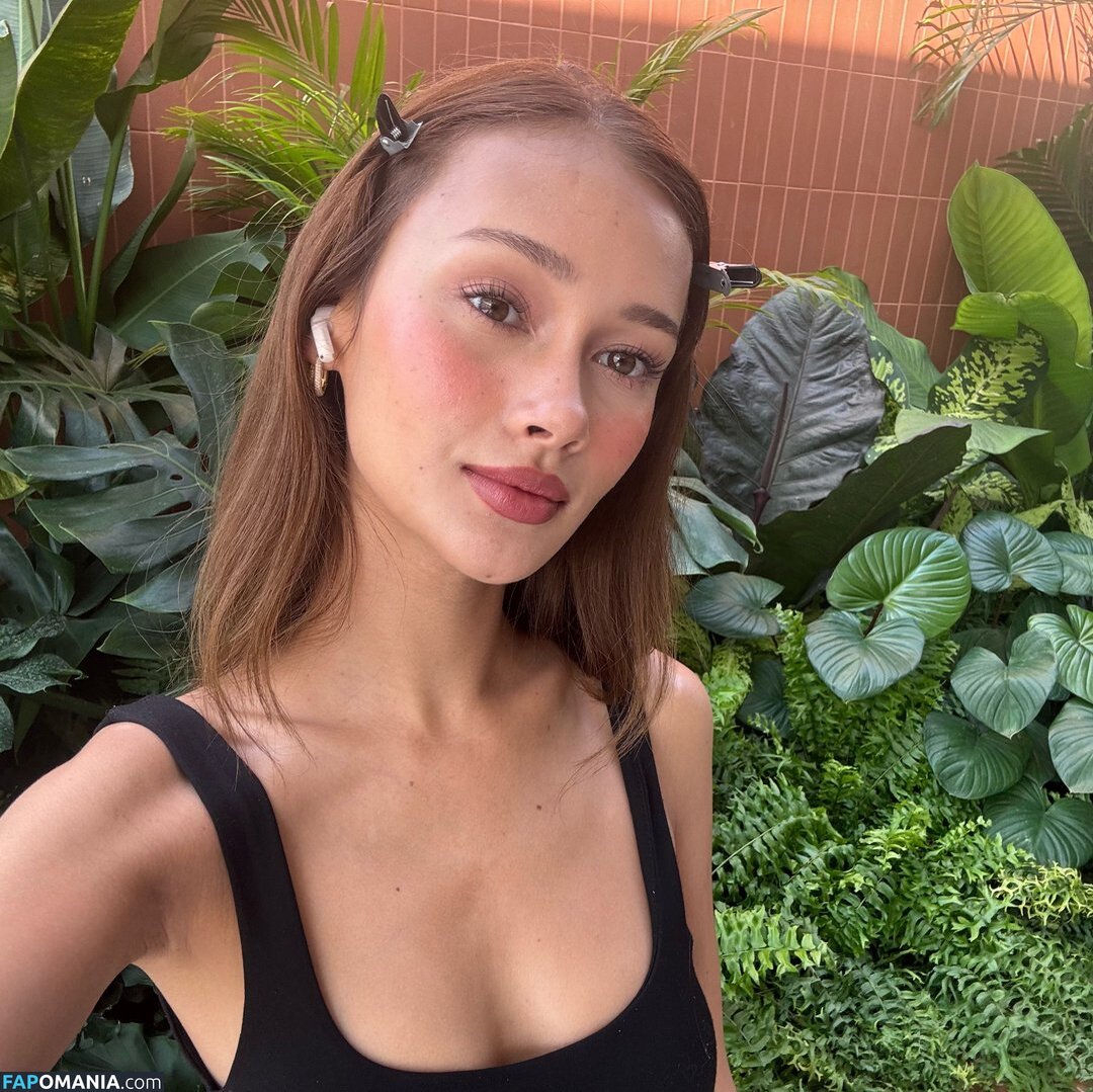 Eleanor Thompson / EleanorThomps / elxiethompson / https: Nudo OnlyFans  Foto trapelata #1