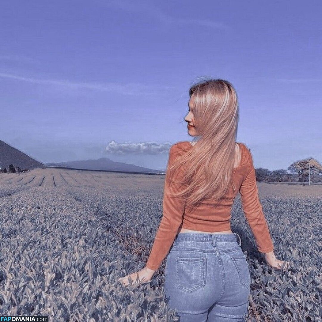 Elina Karimova / elina_4_22 Nudo OnlyFans  Foto trapelata #14