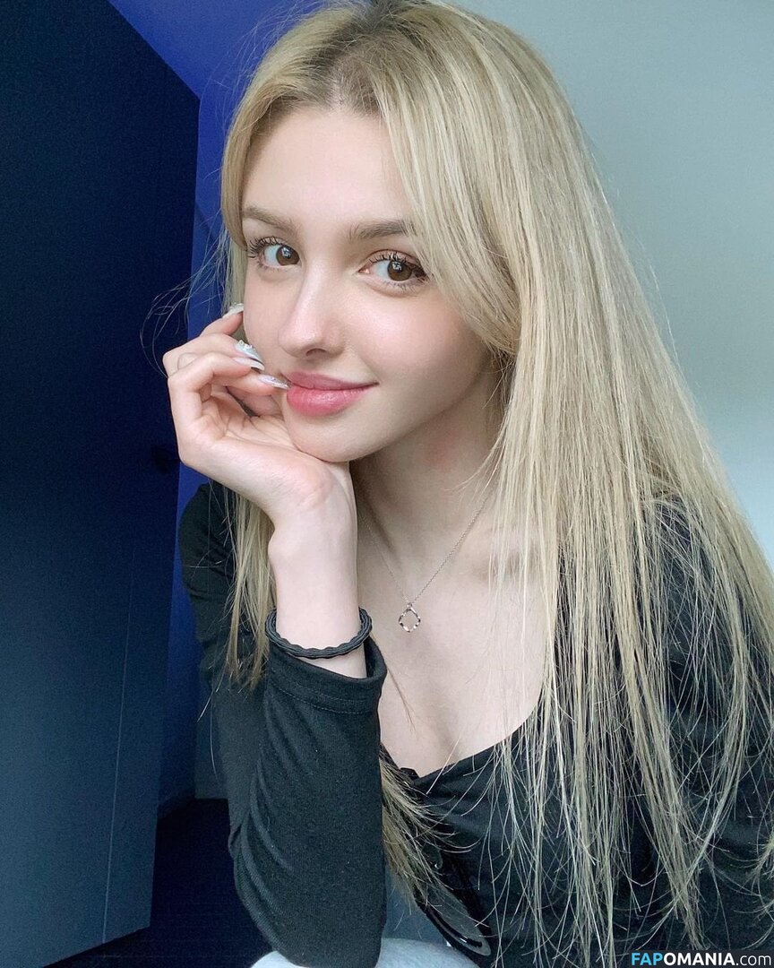 Elina Karimova / elina_4_22 Nudo OnlyFans  Foto trapelata #17