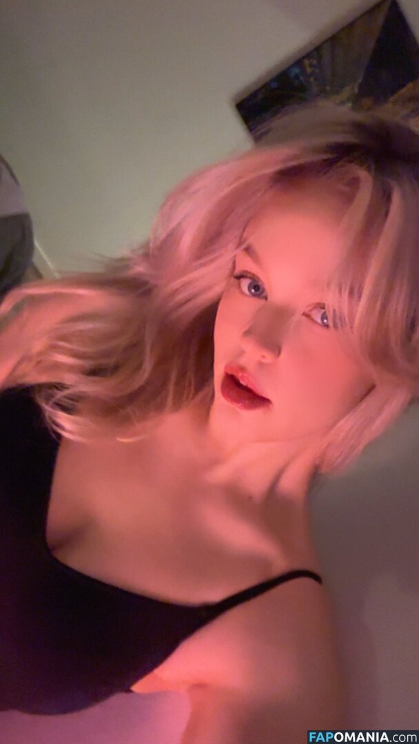 ElinaJasmin / ej_stream / https: Nudo OnlyFans  Foto trapelata #4