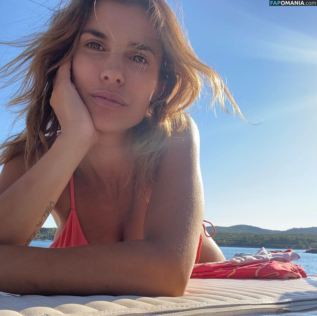 Elisabetta Canalis / JustElisabetta / littlecrumb_ Nudo OnlyFans  Foto trapelata #645