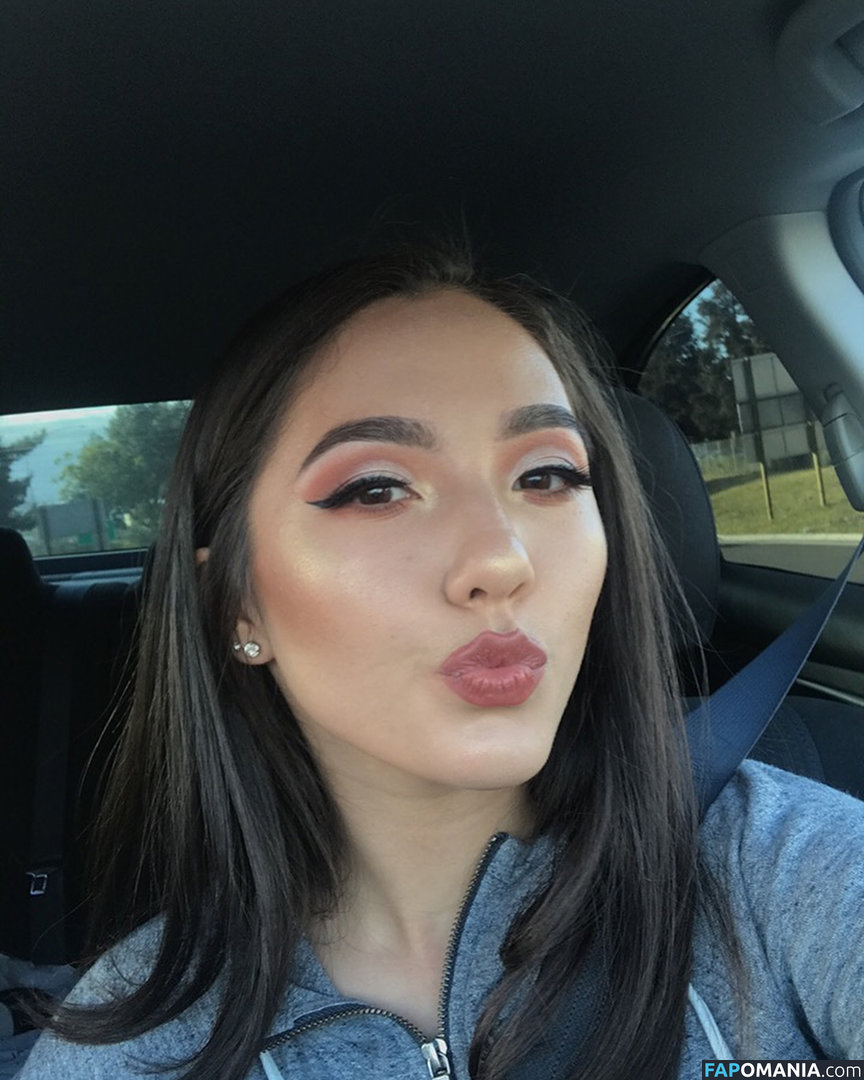 Eliza Chau / elizachau_ / elizaluv Nudo OnlyFans  Foto trapelata #12