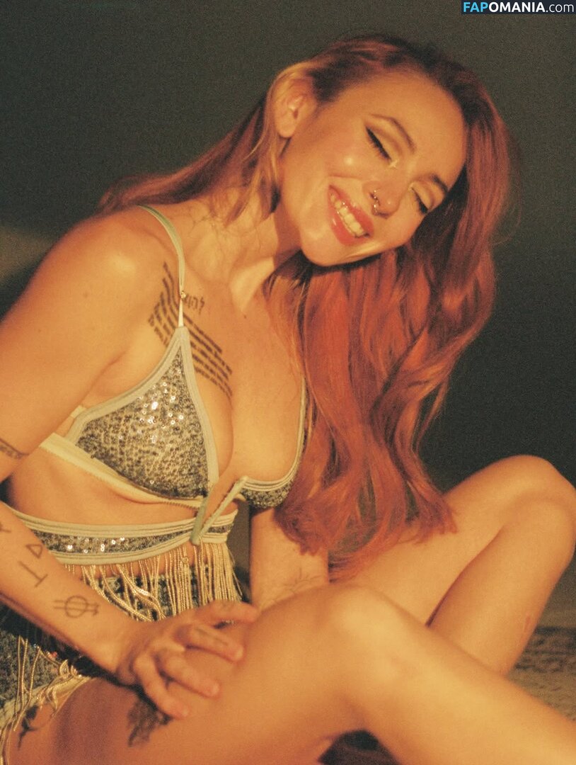 ElIZAGRACEMUSIC / Eliza Grace / elizaxograce / iamelizagrace_ Nudo OnlyFans  Foto trapelata #98