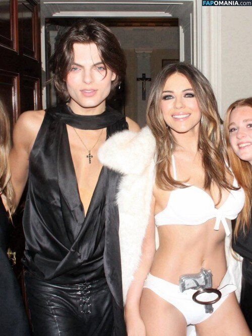 Elizabeth Hurley / elizabethhurley / elizabethhurley1 Nudo OnlyFans  Foto trapelata #767