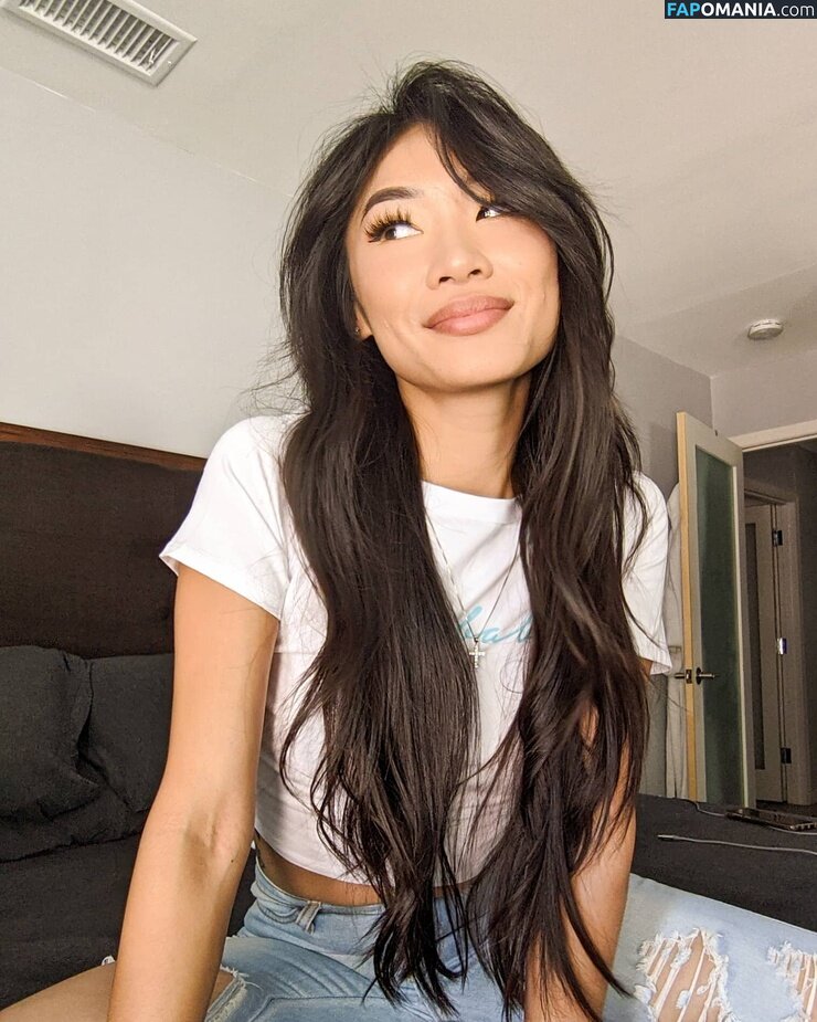 Elizabeth Tran / elizabethtran / elizabethtran626 Nudo OnlyFans  Foto trapelata #33