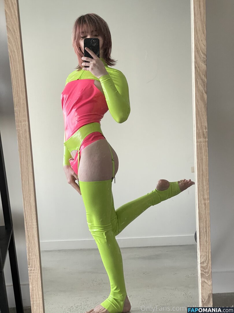 Ella Hollywood / Jean Hollywood / jeanhollywood / sodacattv / sodacatxxx Nudo OnlyFans  Foto trapelata #2
