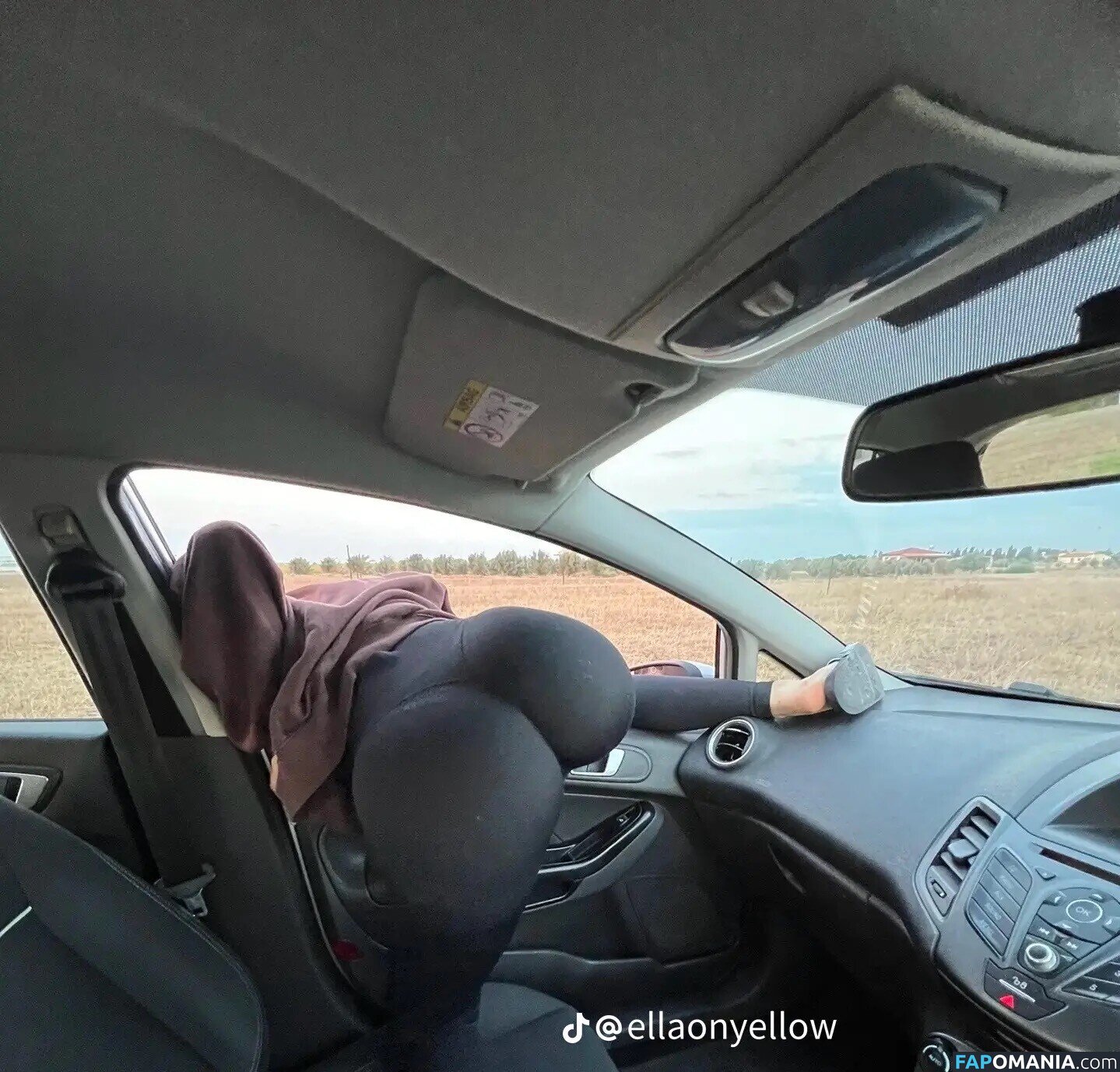 Ellaonyellow / ielleowo Nudo OnlyFans  Foto trapelata #1