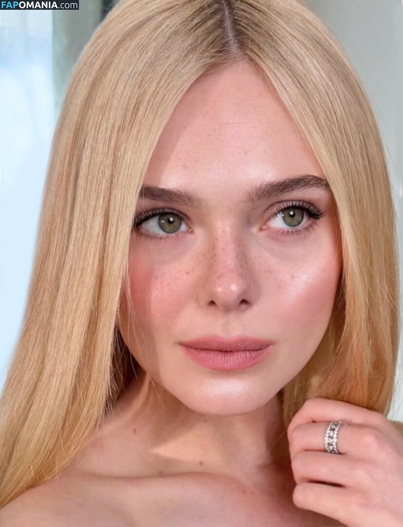 Elle Fanning / ellefanning Nudo OnlyFans  Foto trapelata #85