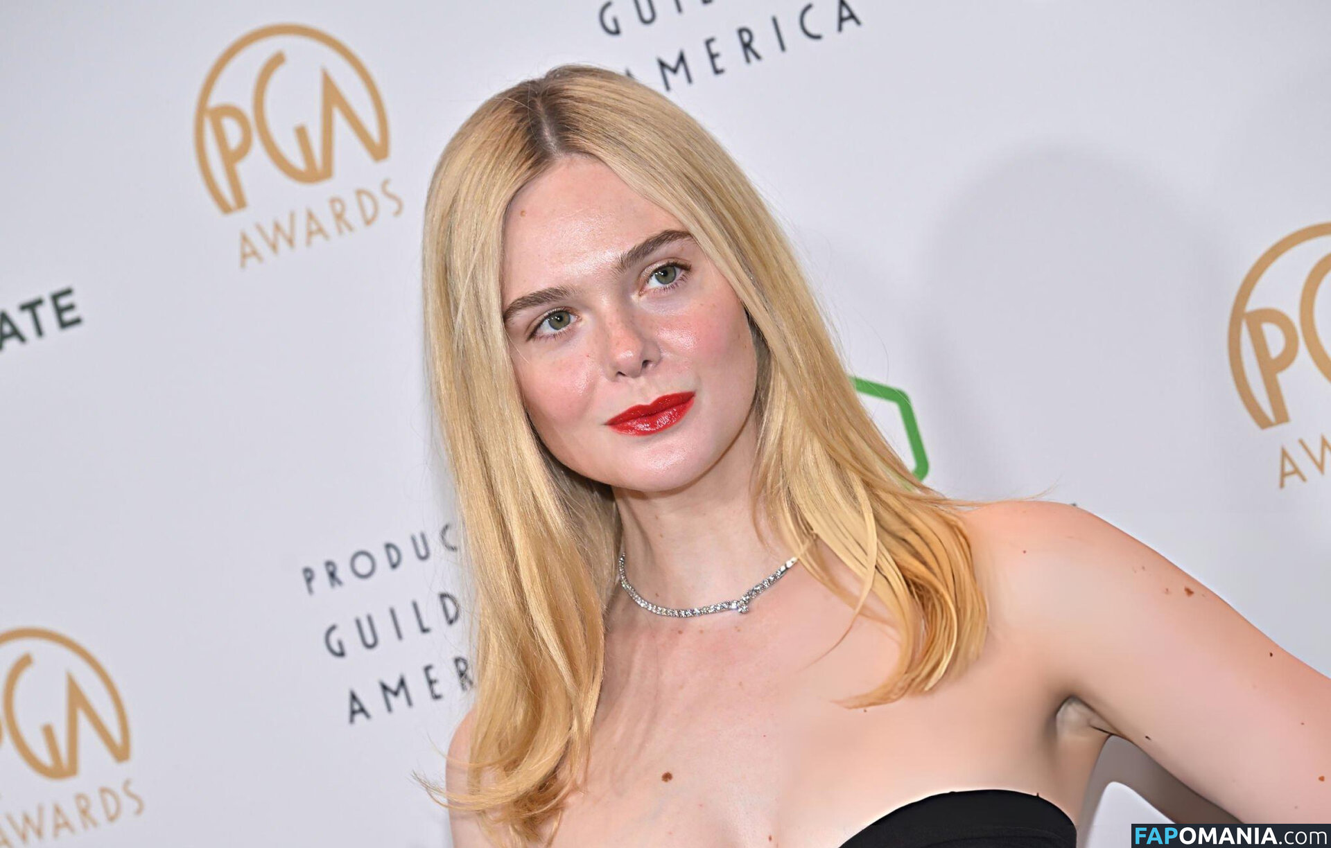 Elle Fanning / ellefanning Nudo OnlyFans  Foto trapelata #94