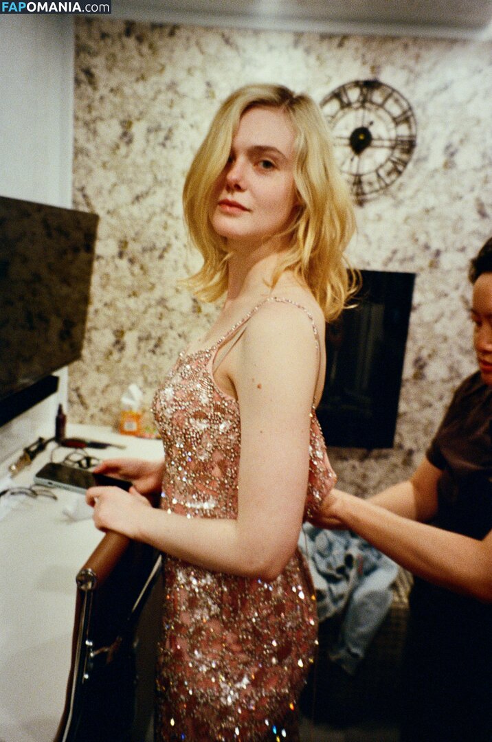 Elle Fanning / ellefanning Nudo OnlyFans  Foto trapelata #134