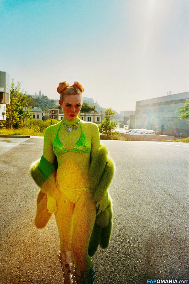Elle Fanning / ellefanning Nudo OnlyFans  Foto trapelata #141