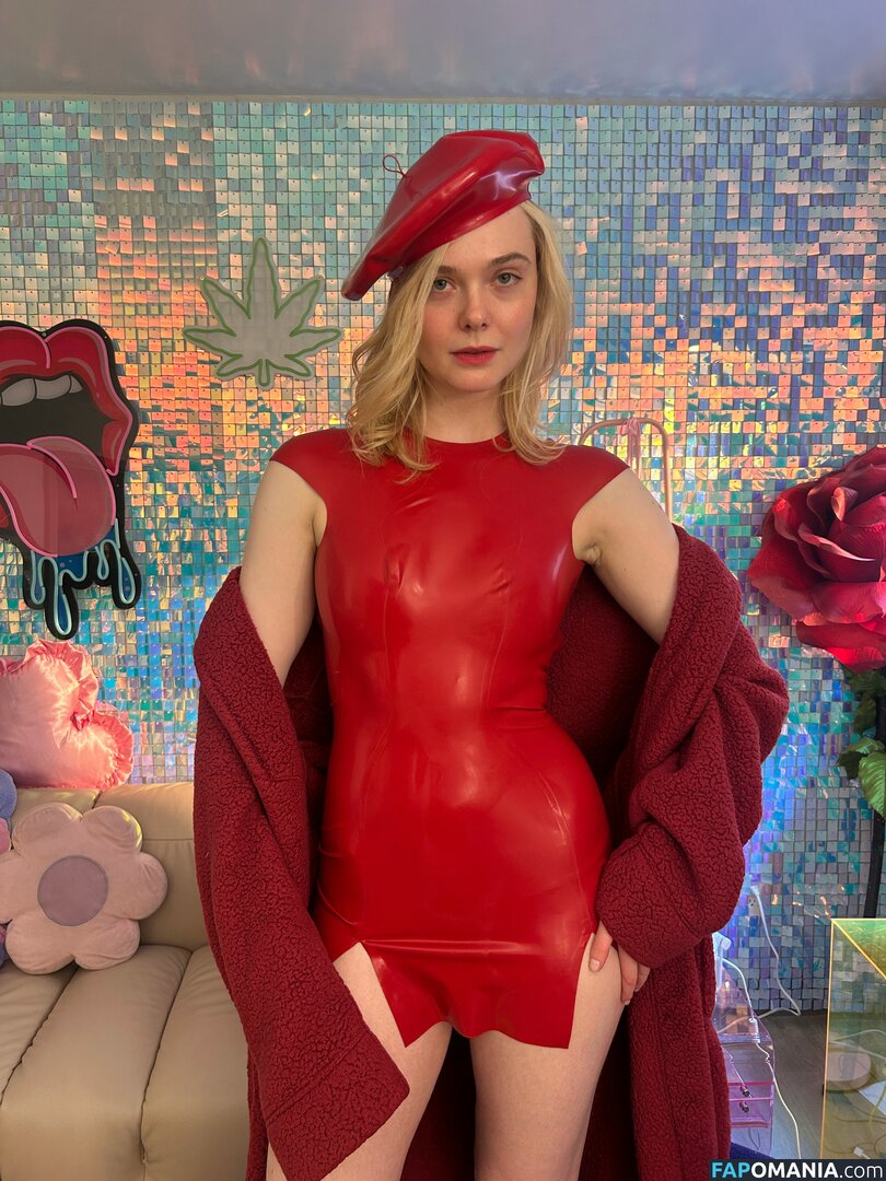 Elle Fanning / ellefanning Nudo OnlyFans  Foto trapelata #144