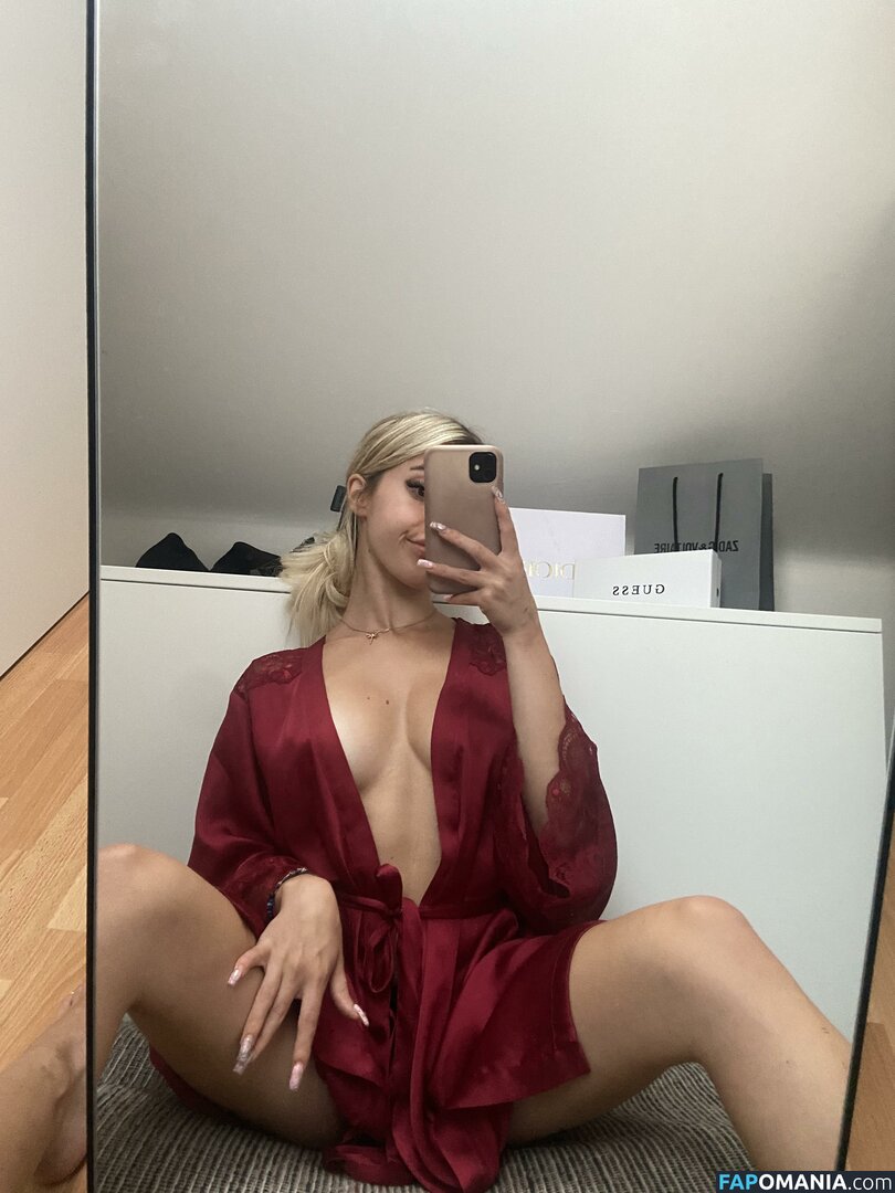 ellamaiofficial / ellenofficial / ellenofficial__ Nudo OnlyFans  Foto trapelata #11