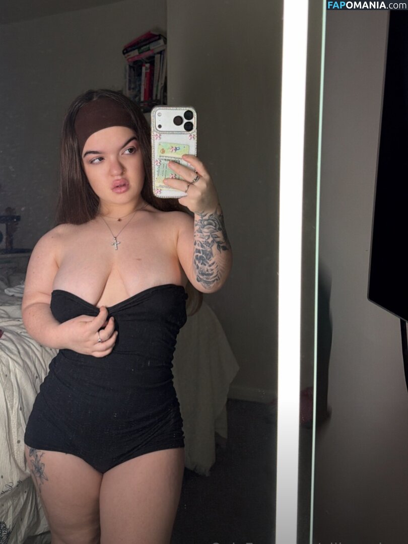 Ellie Cassidy / ellie__cassidy / elliecassidy Nudo OnlyFans  Foto trapelata #2