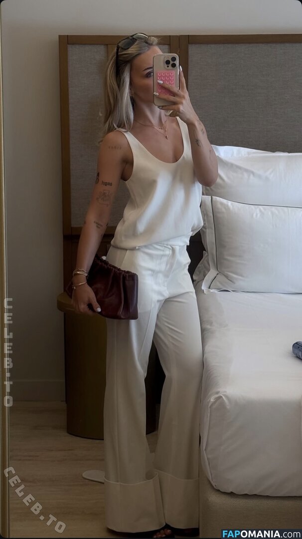 Ema Louise / emalouiise / emaxlouise Nudo OnlyFans  Foto trapelata #23