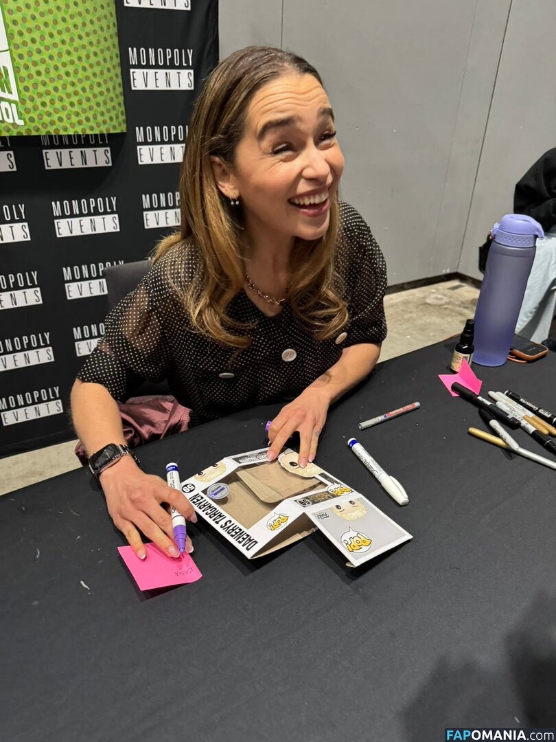 Emilia Clarke / clarkeyxo / emilia_clarke / emiliaclarke Nudo OnlyFans  Foto trapelata #889