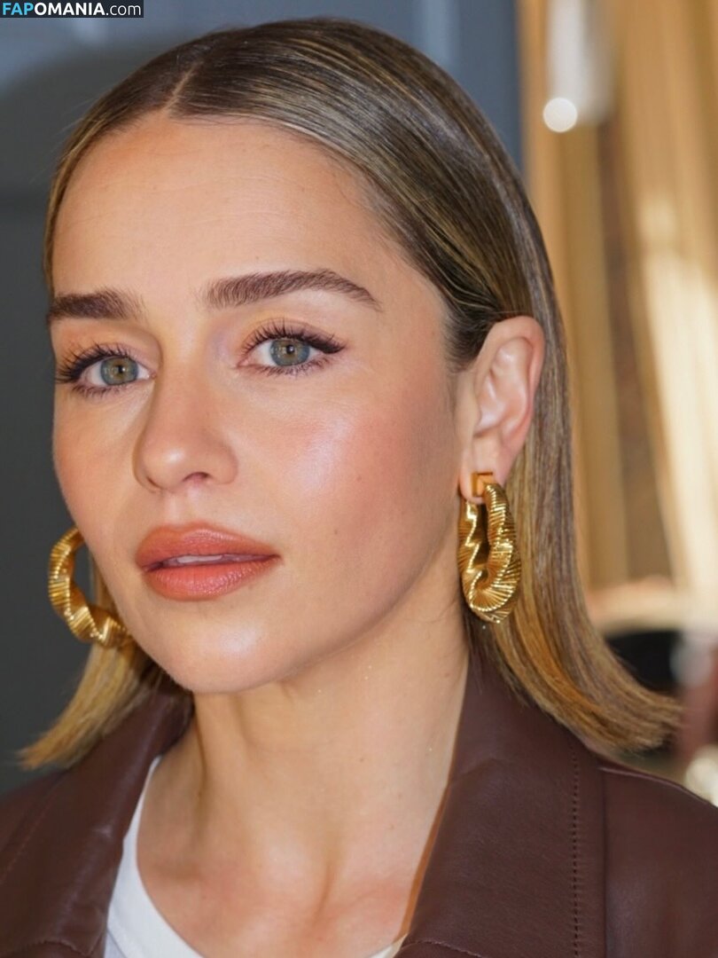 Emilia Clarke / clarkeyxo / emilia_clarke / emiliaclarke / emiliaclarkecentral / https: Nudo OnlyFans  Foto trapelata #925
