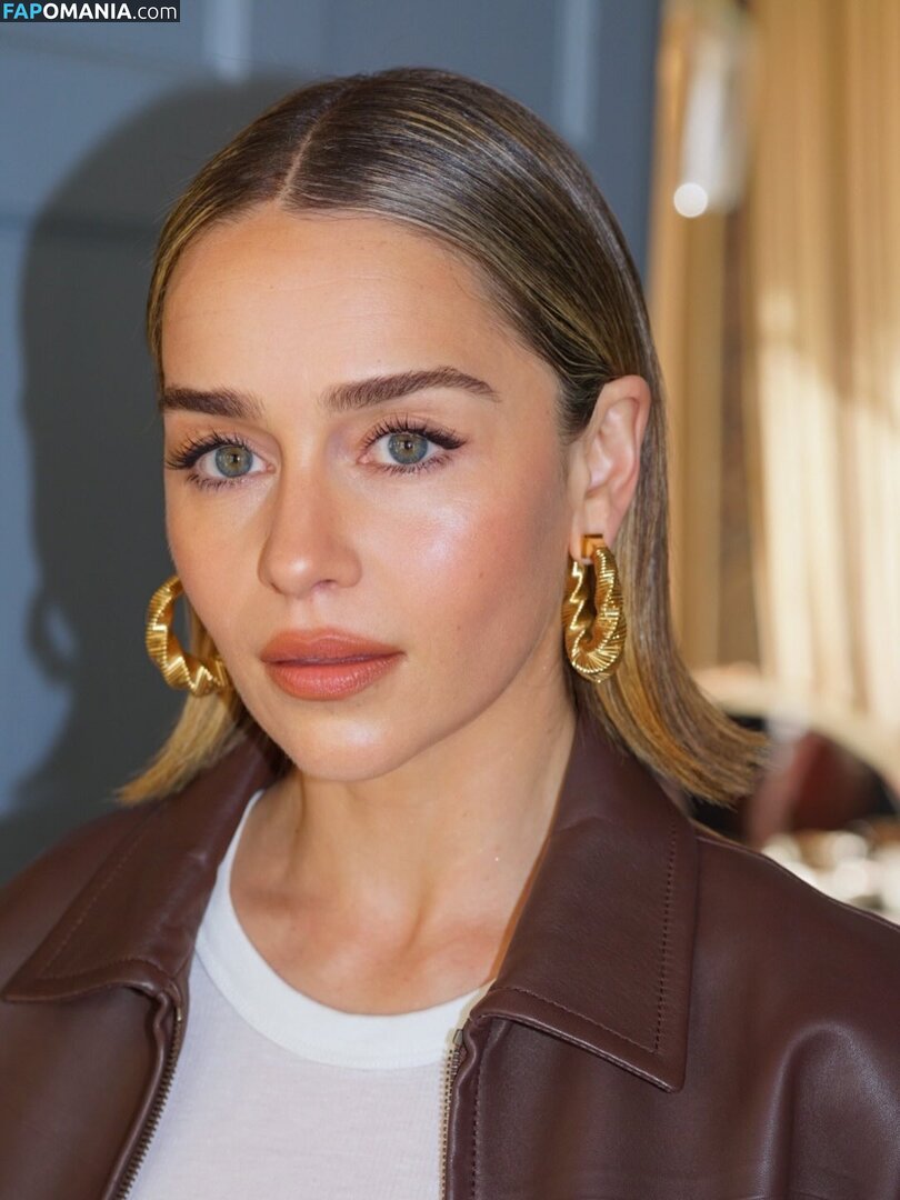 Emilia Clarke / clarkeyxo / emilia_clarke / emiliaclarke / emiliaclarkecentral / https: Nudo OnlyFans  Foto trapelata #927