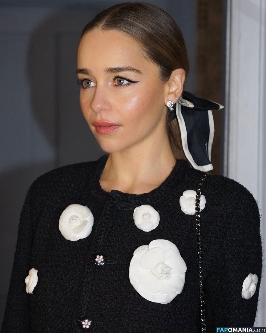 Emilia Clarke / clarkeyxo / emilia_clarke / emiliaclarke / emiliaclarkecentral / https: Nudo OnlyFans  Foto trapelata #930