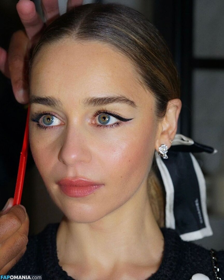 Emilia Clarke / clarkeyxo / emilia_clarke / emiliaclarke / emiliaclarkecentral / https: Nudo OnlyFans  Foto trapelata #933