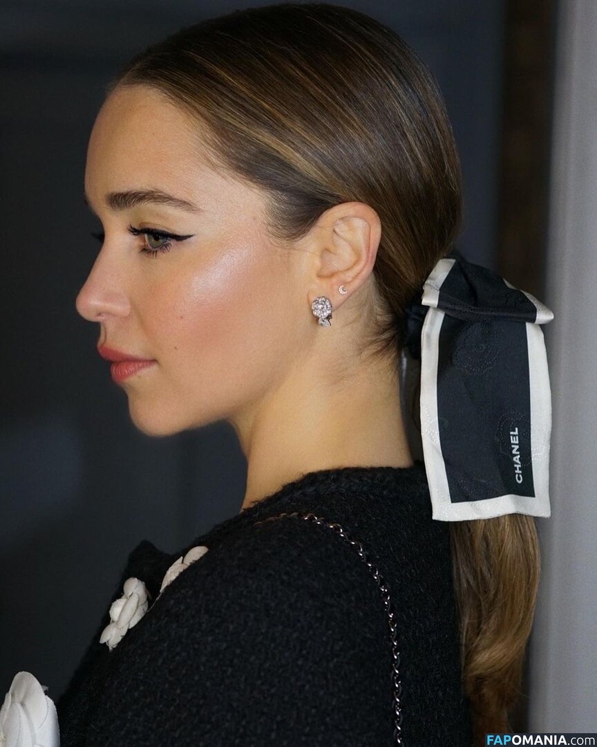 Emilia Clarke / clarkeyxo / emilia_clarke / emiliaclarke / emiliaclarkecentral / https: Nudo OnlyFans  Foto trapelata #934