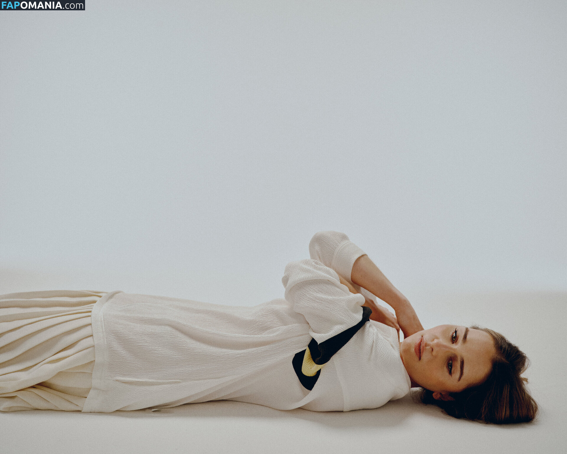 Emilia Clarke / clarkeyxo / emilia_clarke / emiliaclarke / emiliaclarkecentral / https: Nudo OnlyFans  Foto trapelata #943
