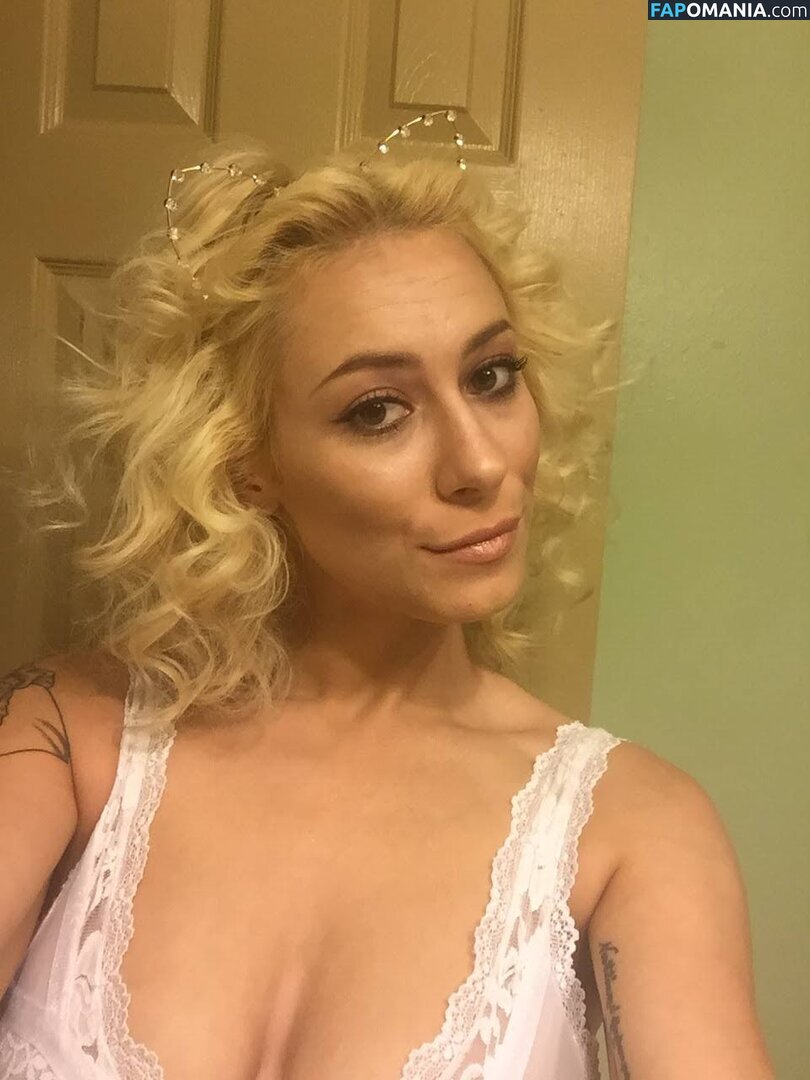 Emilia Moreland / Emily Moreland / Emmy Monroe / LadyLoveRival / LadyRival / LadyyRival / hypnotichealingby_emilia Nudo OnlyFans  Foto trapelata #5