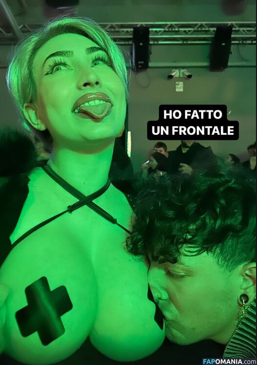 Emilia Zabberoni / artikleopard_artist Nudo OnlyFans  Foto trapelata #8