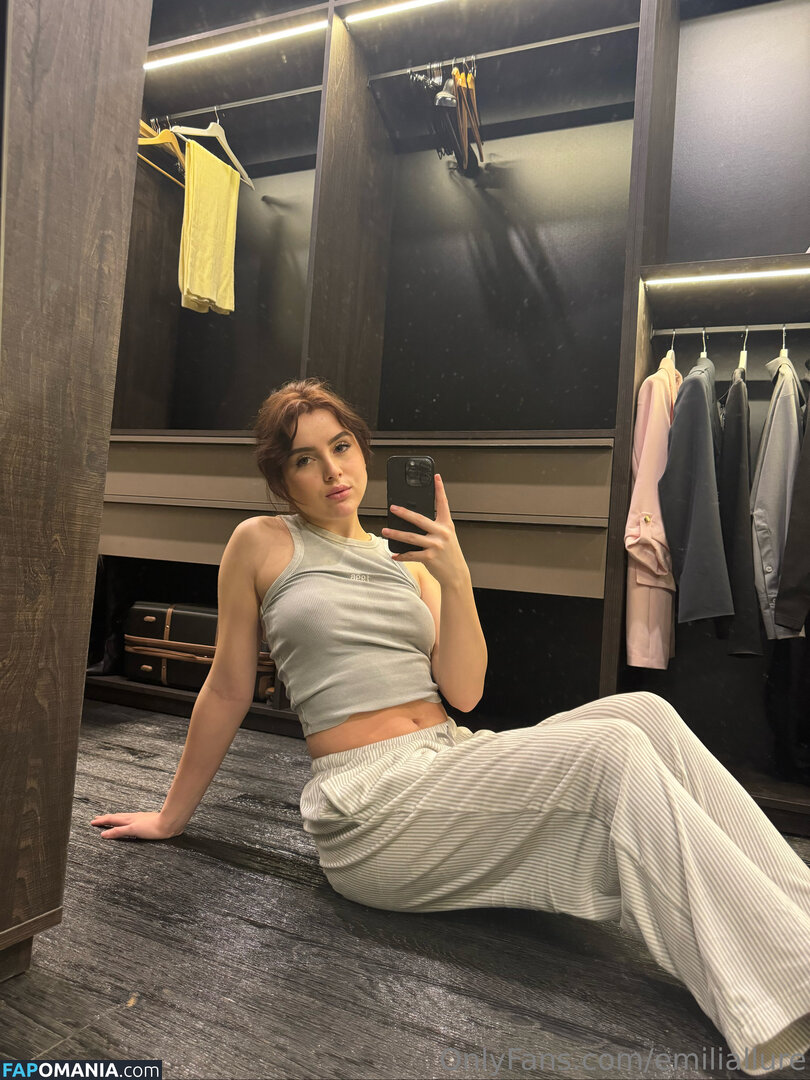 emiliallure Nudo OnlyFans  Foto trapelata #5