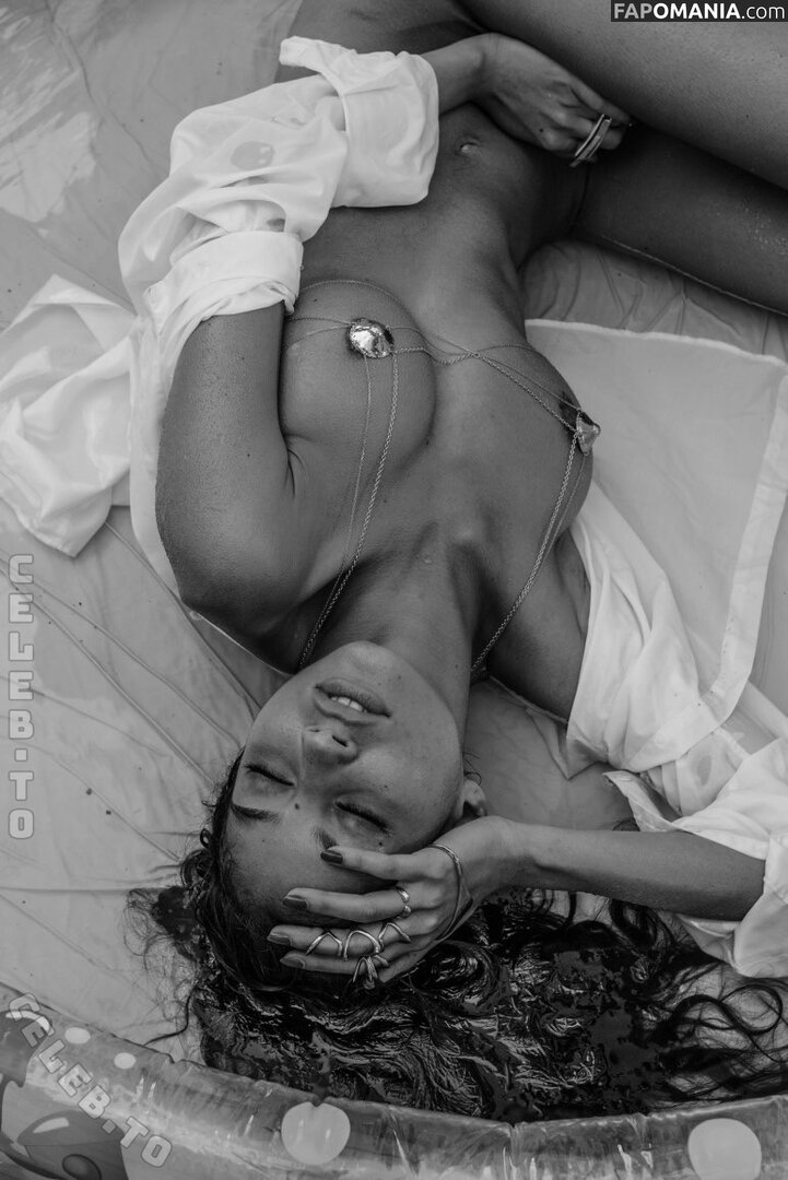 Emilie Payet / emilie_payet_artist / emiliepayet / emiliepayetmannequin Nudo OnlyFans  Foto trapelata #55