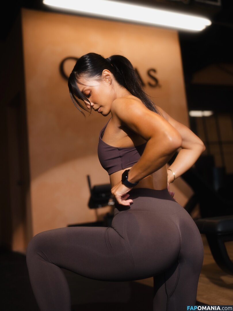 Emily Alabi / emilyalabi / https: Nudo OnlyFans  Foto trapelata #18