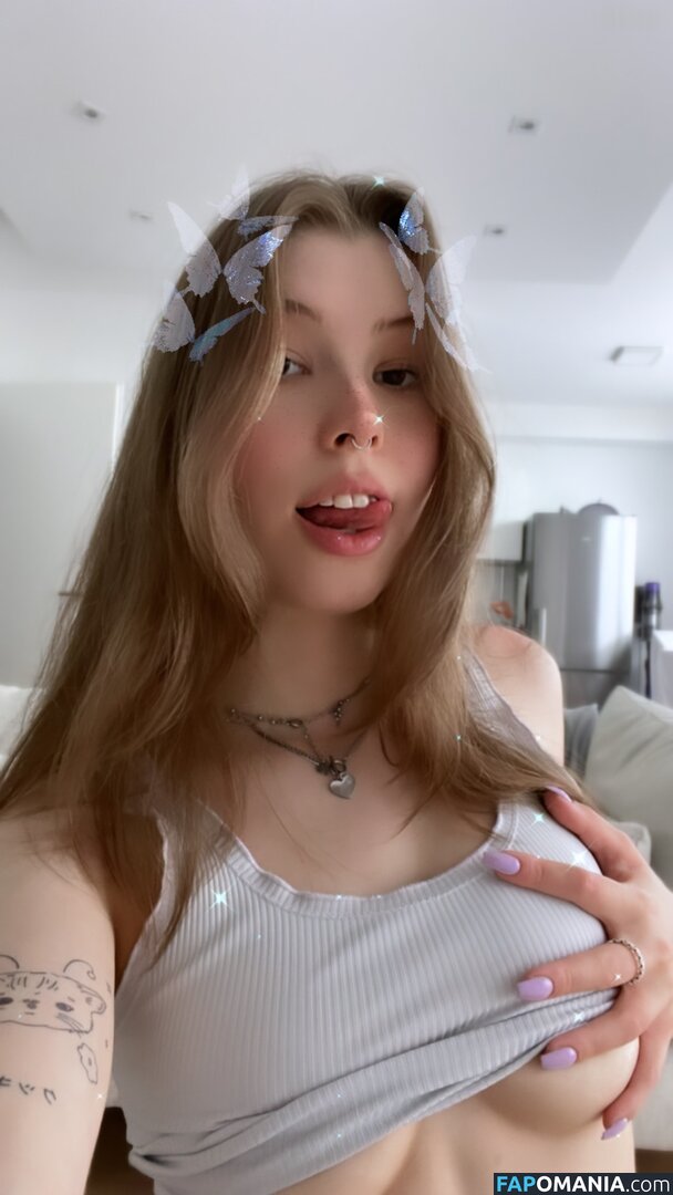 Emily Asmr / cherryemyy / emilyasmrr / emilysmilla Nudo OnlyFans  Foto trapelata #3