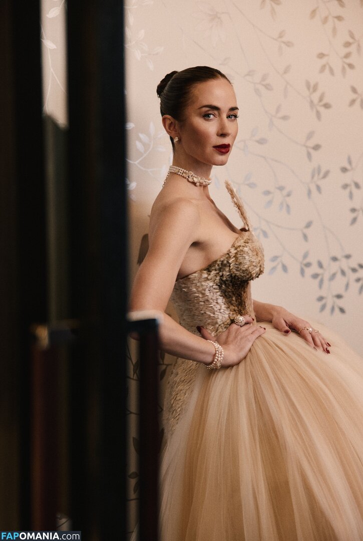 Emily Blunt / _emily_blunt_ / twogirlsoneblunt Nudo OnlyFans  Foto trapelata #463