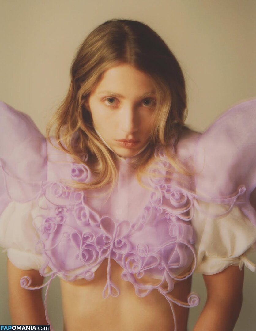 Emily Rudd / emilysteaparty Nudo OnlyFans  Foto trapelata #274