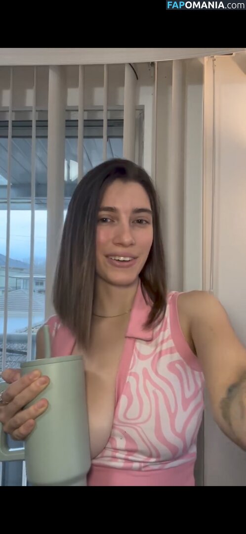 Emily Winterfell / emilysylraa / emilywinterfell / emilyxvirel / emilyxvirel... Nudo OnlyFans  Foto trapelata #1