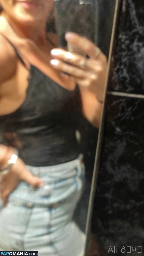 emilyali / emilyali_ Nudo OnlyFans  Foto trapelata #1