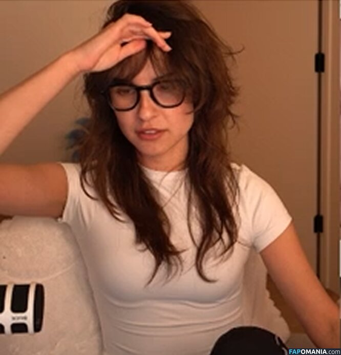 emilydaniellam / emilylynne / meilylol / valkyrae assistant Nudo OnlyFans  Foto trapelata #2
