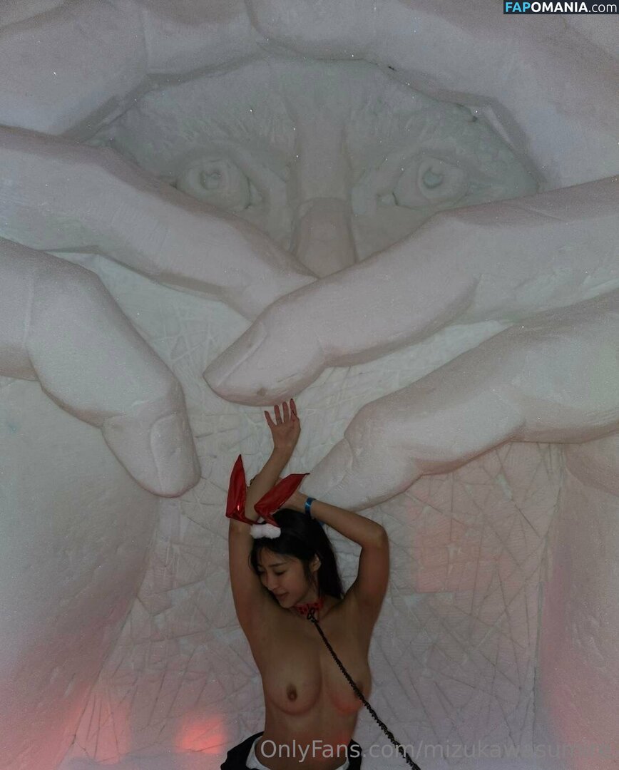 Emiri Momata / emirimomota / mizukawasumire Nudo OnlyFans  Foto trapelata #17