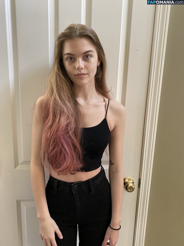 Bradpittsgf / Emma Beardsley / emmabbeardsley Nudo OnlyFans  Foto trapelata #18