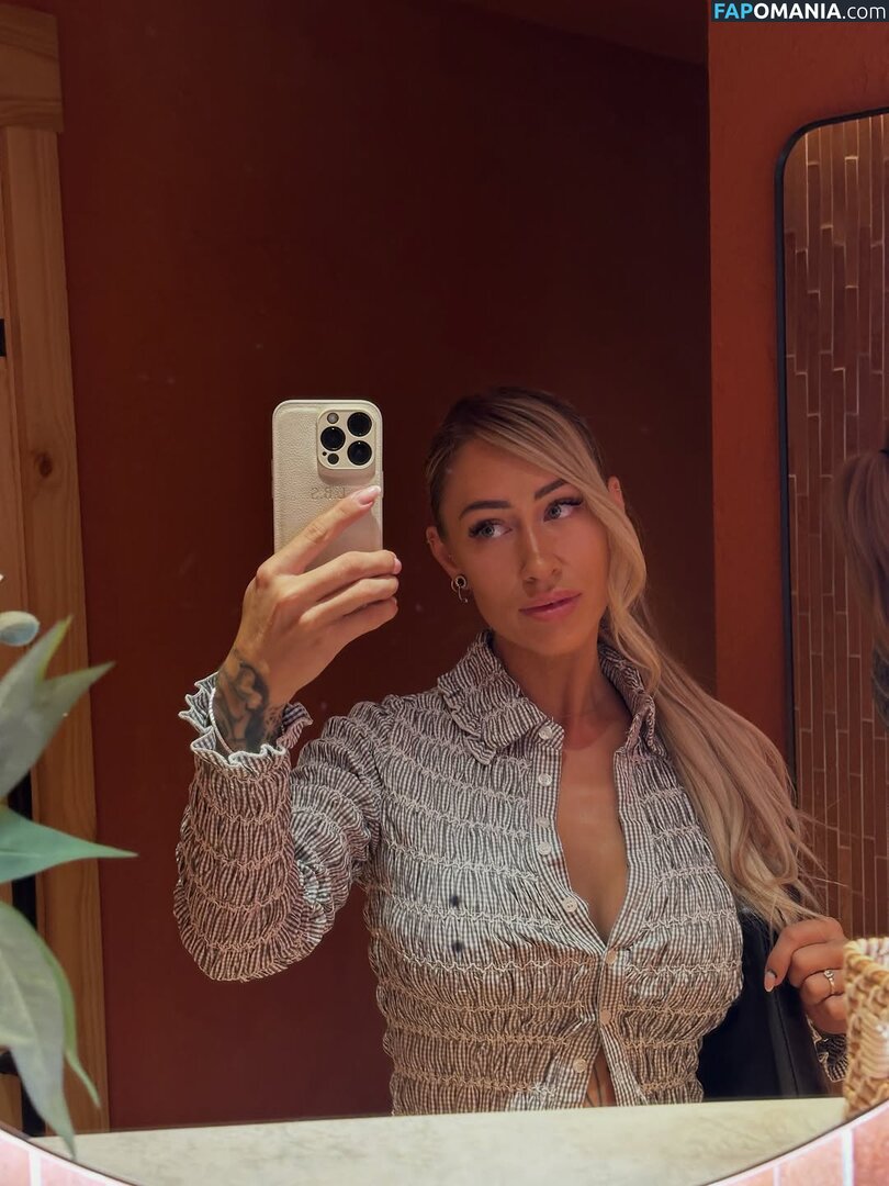 Emma Sundberg / emmasundbergg / https: Nudo OnlyFans  Foto trapelata #4