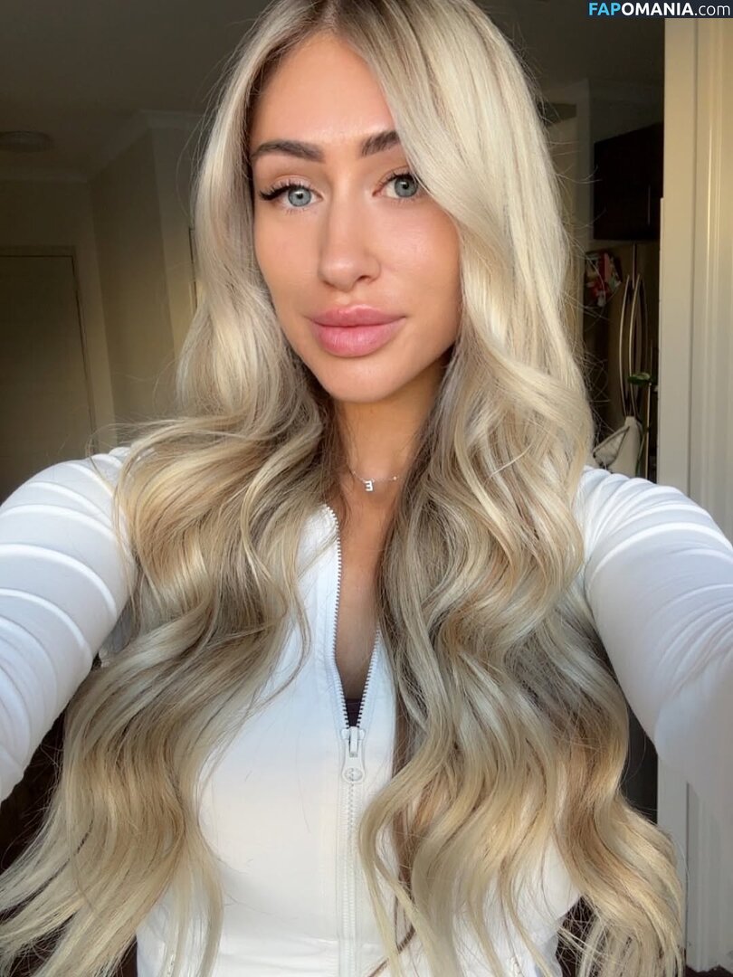 Emma Sundberg / emmasundbergg / https: Nudo OnlyFans  Foto trapelata #5