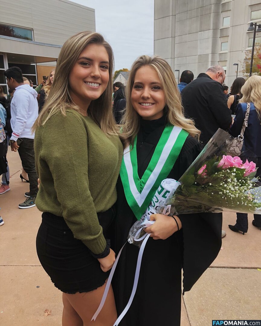 Emma / bunni.emmie / emmachamberlain / kngemma / tinywaistemma Nudo OnlyFans  Foto trapelata #98