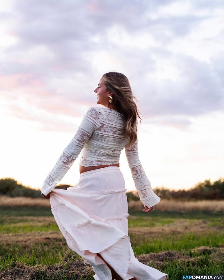 Emmi Butler / emmilaurie Nudo OnlyFans  Foto trapelata #6