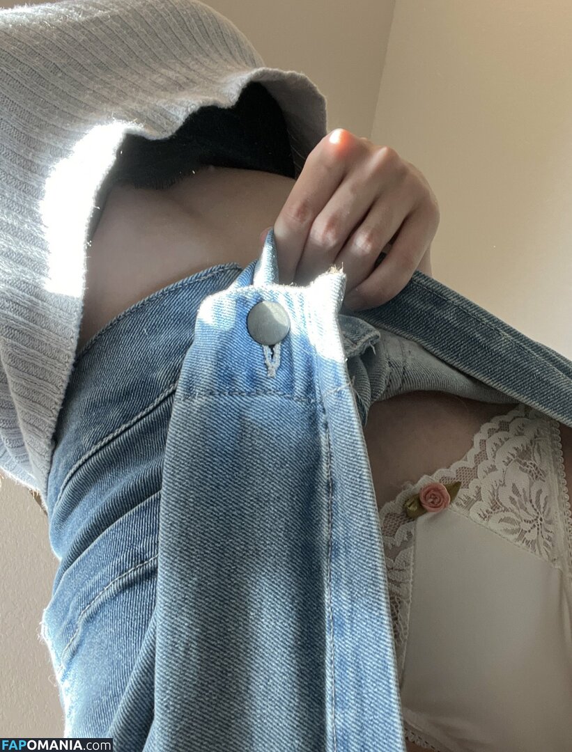 Emmia / eMillieNSFW / emmaskies Nudo OnlyFans  Foto trapelata #25