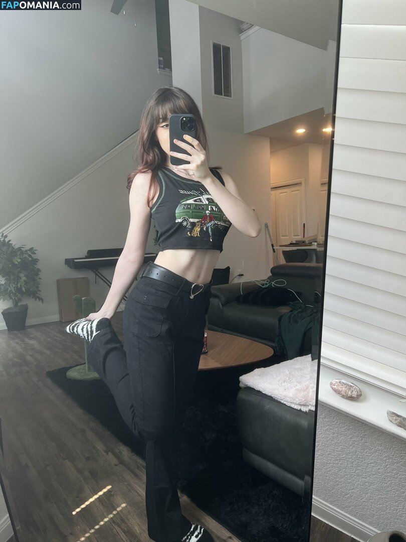 Emmia / eMillieNSFW / emmaskies Nudo OnlyFans  Foto trapelata #125